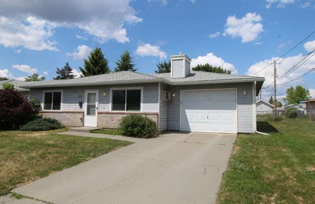 1020 W Lacrosse Ave photos photos