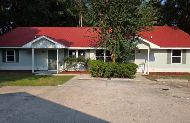 102 Clarks Bluff Road Gallery 1