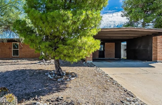 2131 S Deer Trail Circle UNIT - 2131 South Deer Trail Circle, Tucson, AZ 85710