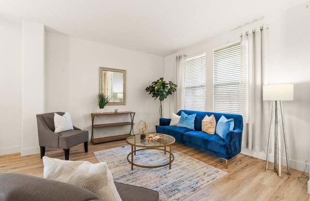 4470 Glenbrook Drive Gallery 4