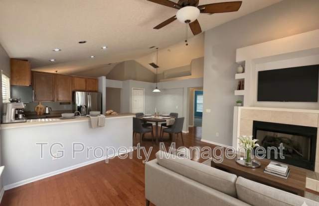 1193 Bedrock Dr photos photos