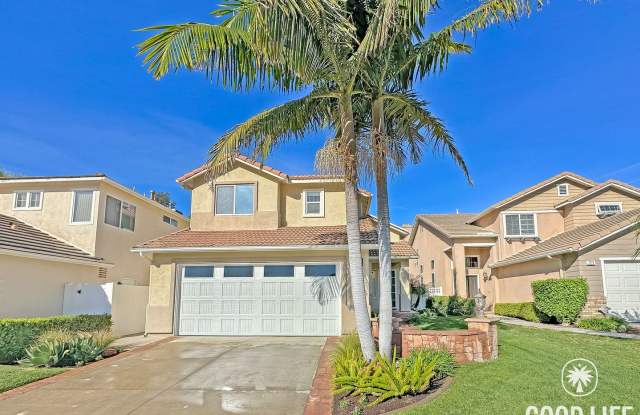 Foothill Ranch 3BR | Private Backyard, 2-Car Garage  Community Pool + Jacuzzi photos photos