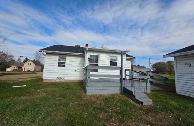 2 Bedroom Single Family Home in Clintonville - Available December! Gallery 4