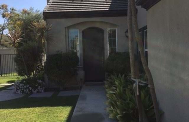 701 Leeward Ave. Gallery 3