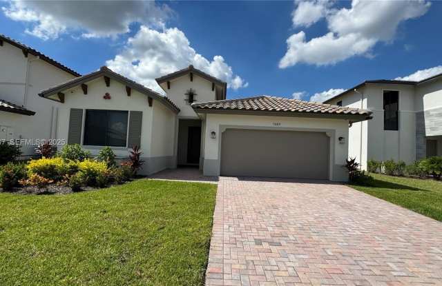 5089 PENELLA AVE photos photos