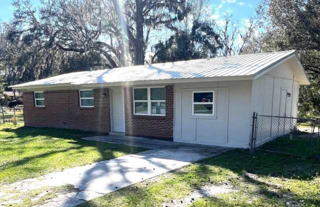 138 NE ALPHA TERRACE photos photos