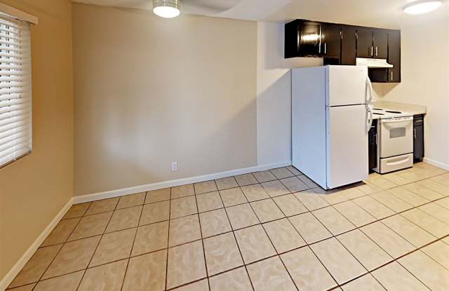 338 Montgomery St Apt 3 Gallery 3