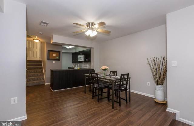 18269 LEMAN LAKE Drive Gallery 4