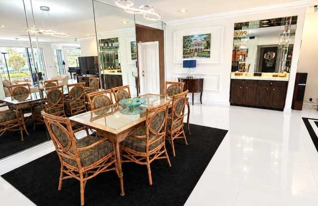 101 Captains Way Gallery 4