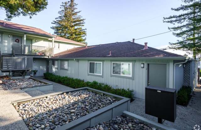 900 Alvarez Avenue photos photos