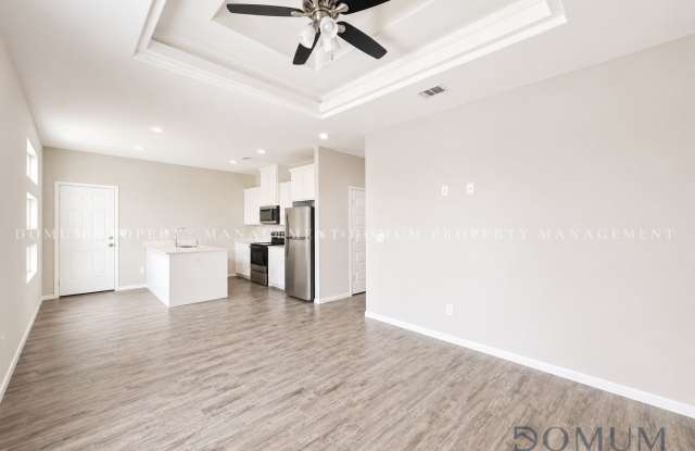 3302 Wolf Creek Avenue - 3 photos photos