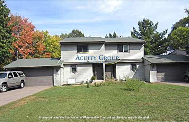 4 Bedroom, 2,5 bath Duplex photos photos