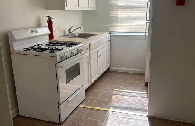 2633 30TH STREET SE photos photos