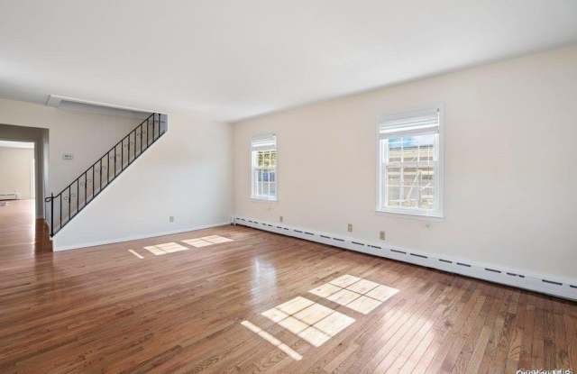 15 River Road Gallery 3