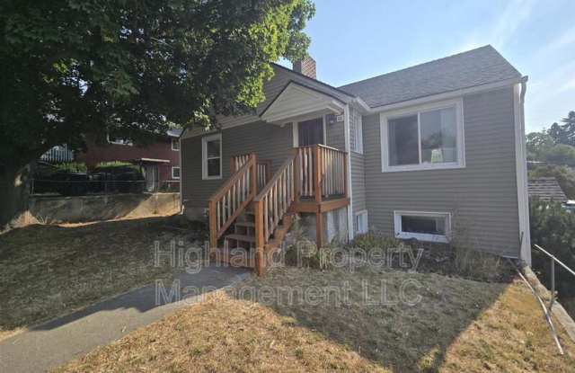 1160 NE Lake St - 1160 Northeast Lake Street, Pullman, WA 99163