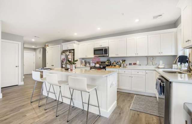 245 Bussey St. photos photos