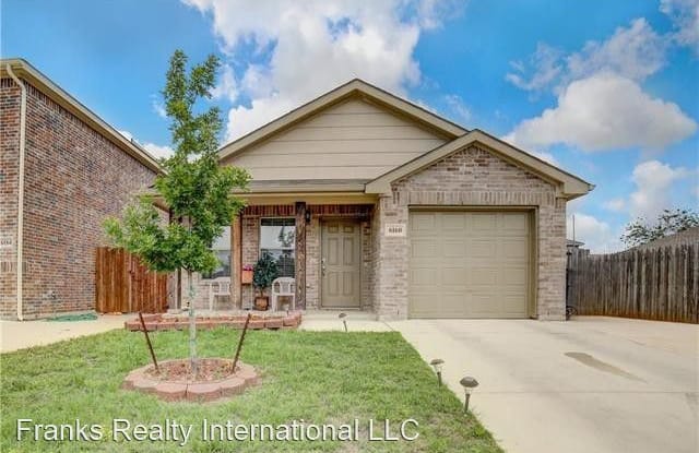 6160 River Cross Dr - 6160 River Cross Drive, Fort Worth, TX 76114