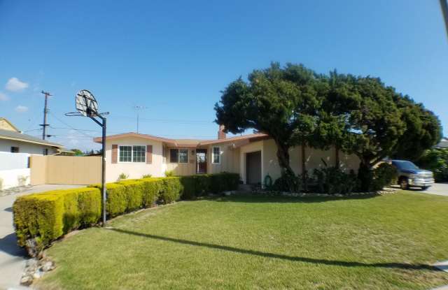 Excellent Cul-de-sac home! Gallery 3