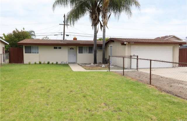 15535 Yorba Avenue Gallery 3