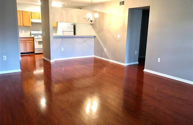 2771 S KNIGHTSBRIDGE Circle Gallery 3