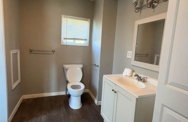 2 Bedroom 1 Bathroom Duplex- Section 8 Approve Gallery 4