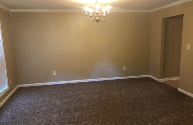 5805 Raventree Court Gallery 4