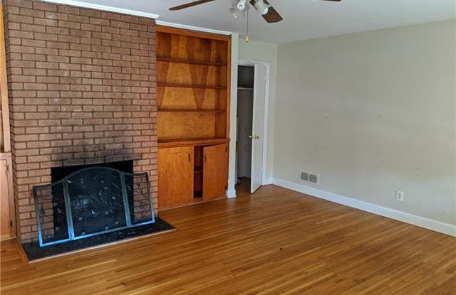 3840 Rosehaven Drive Gallery 3