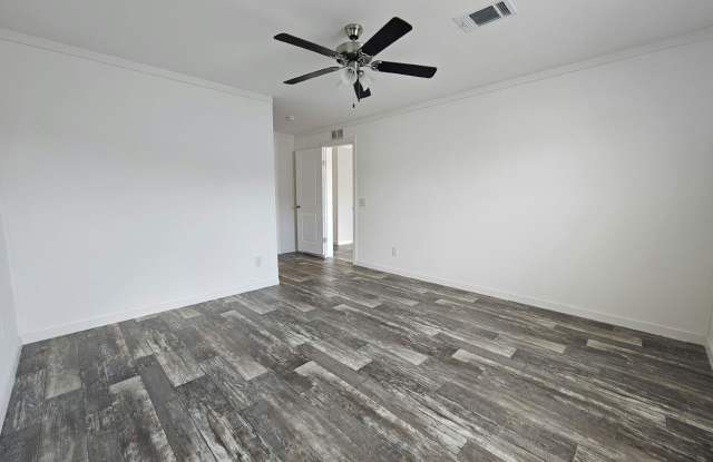 6691 Hidden Oaks Dr Gallery 3