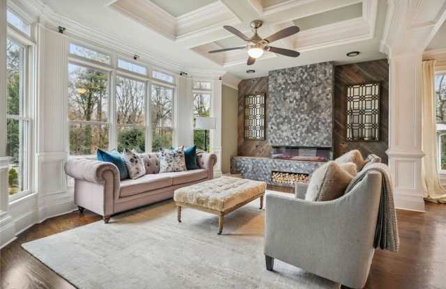 1930 Northside Drive NW Gallery 4