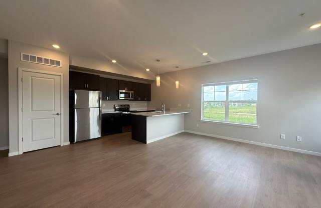 Big Ben Townhomes – Brand New 2 Bedroom Townhome | Attached 2-Stall Garage Gallery 4