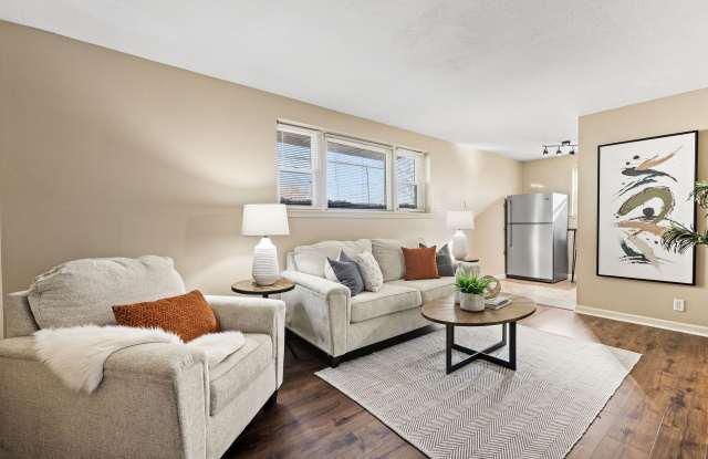 The Shuttle photos photos