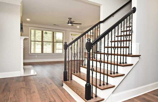 2625 Hickory Hill Drive SE Gallery 4