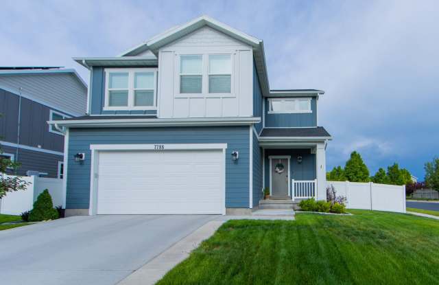 Spacious 4-Bedroom Home Awaits in Eagle Mountain photos photos