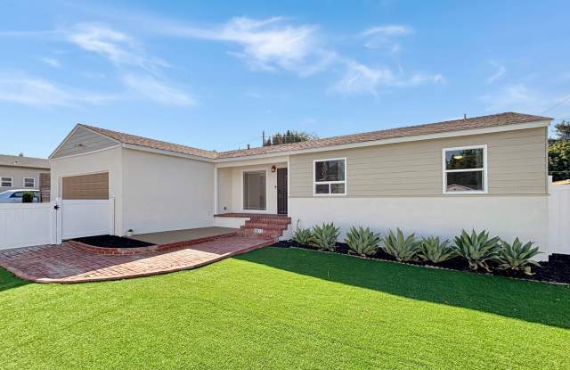 Beautiful 4BD/2BA House in La Mesa w/ W/D, A/C, Large Turf Front  Backyard,  Play House! photos photos