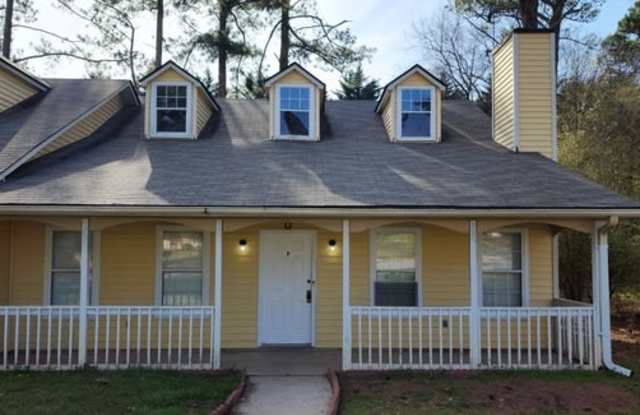 2630 Country Trce Southeast photos photos