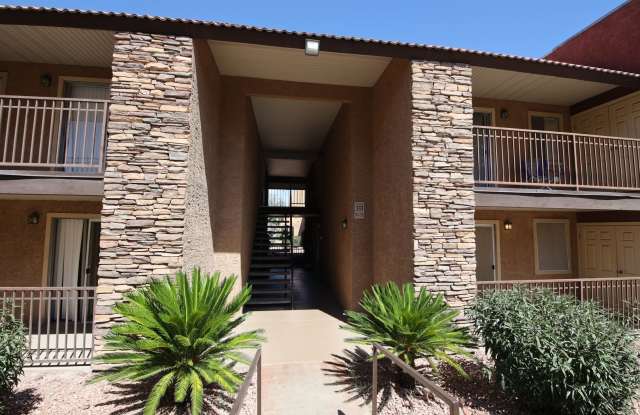 UPGRADED BELLA VITA 1 BEDROOM CONDO photos photos
