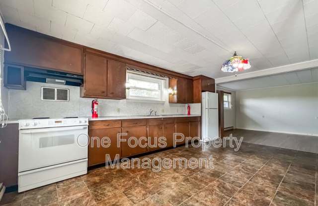 935 E. Second Street - 935 East 2nd Street, Nescopeck, PA 18635