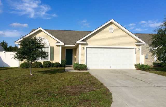 Single Family Home for Rent in Avalon Gallery 1