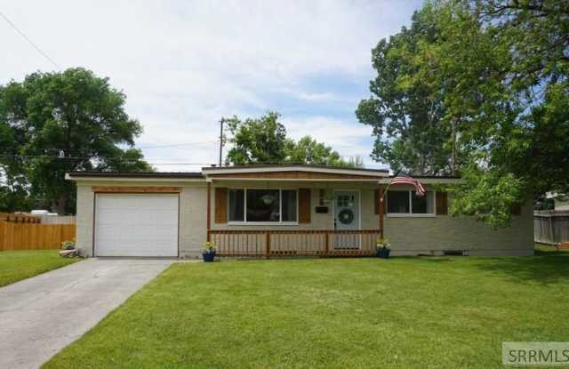 613 Sykes Dr - 613 Sykes Drive, Idaho Falls, ID 83401
