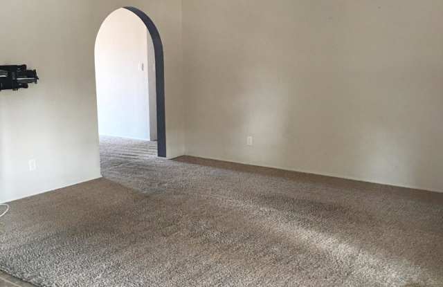 2025 S LONGMORE -- Gallery 3