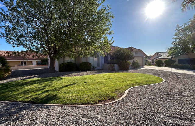 Available 10/1/2026Furnished 3 Bed, 2 Bath, 2 Car Garage Home Gallery 4