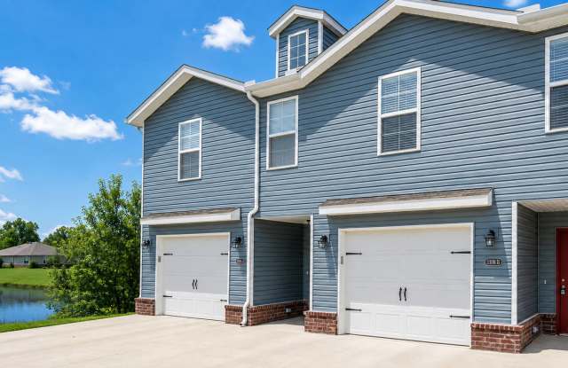 Haden Holly Station - Duplexes & Townhomes in Siloam Springs, AR Gallery 1