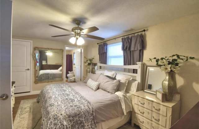 2703 Hardin Combee Road Gallery 3