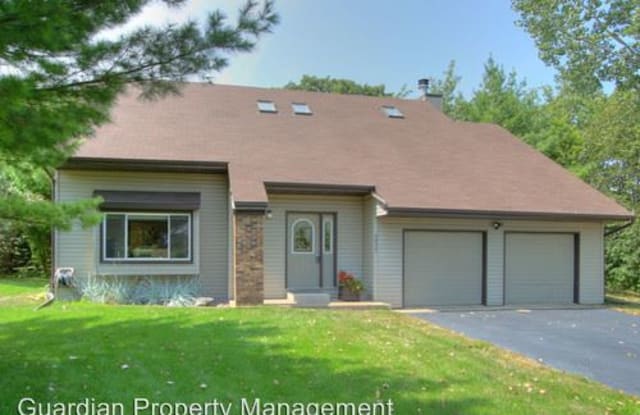 3833 Riverton Ave - 3833 Riverton Avenue, Eagan, MN 55122