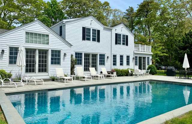 29 Sheppard Street - 29 Sheppard Street, Quiogue, NY 11978