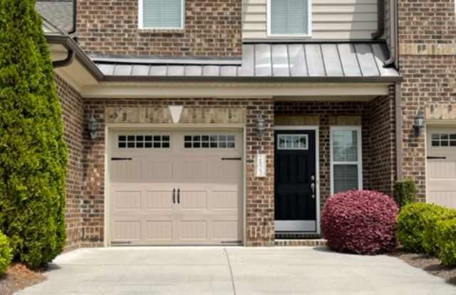 Townhouse / Burlington photos photos