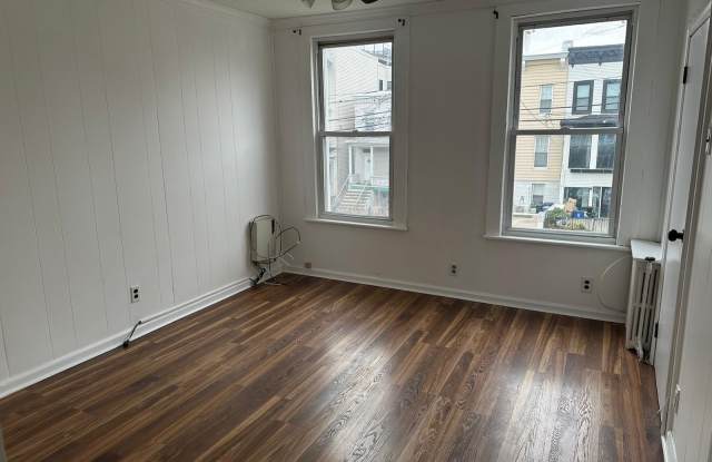 296 WEBSTER AVE - 296 Webster Avenue, Jersey City, NJ 07307