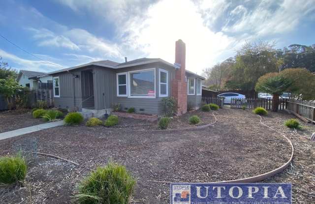 Charming Pleasure Point Home With Large Yard photos photos Charming Pleasure Point Home With Large Yard photos photos