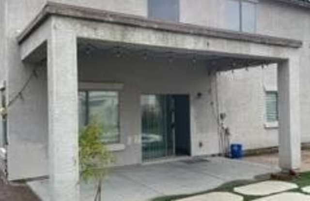 8516 S 55TH Drive Gallery 2