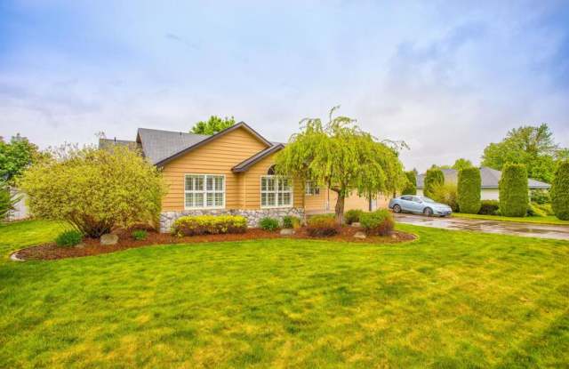 8311 North Parkside Drive Gallery 2